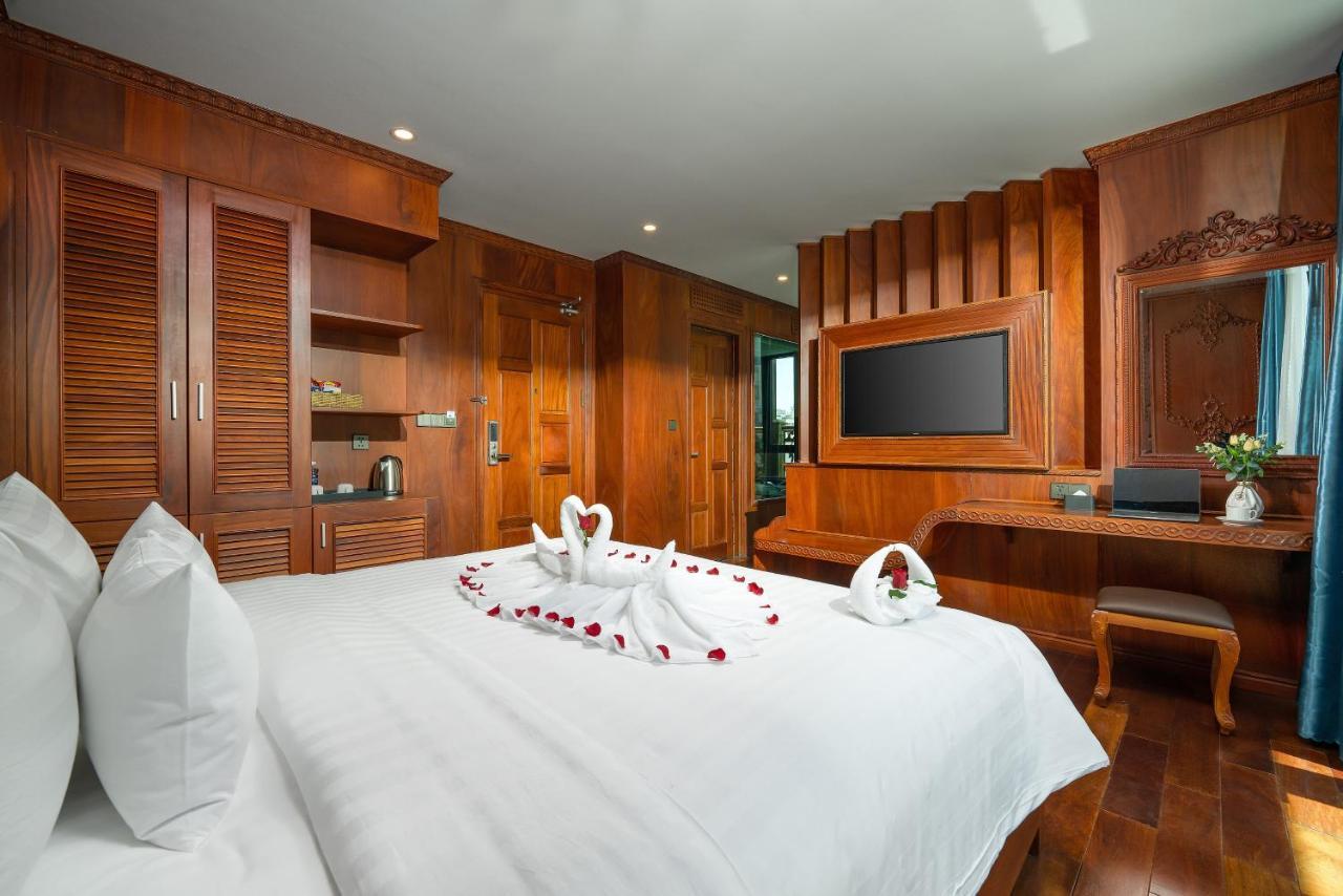 Monalisa Luxury Hotel Da Nang Exterior foto