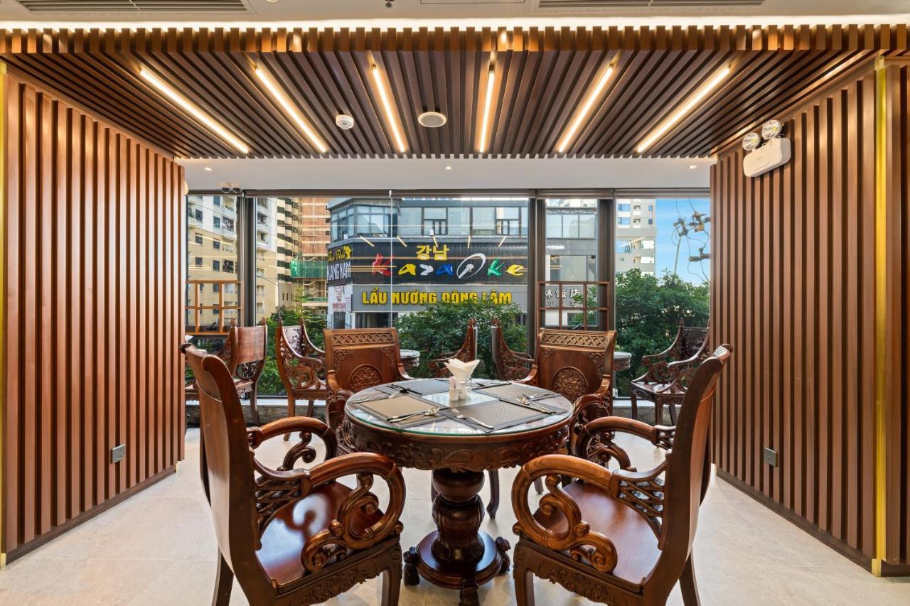 Monalisa Luxury Hotel Da Nang Exterior foto