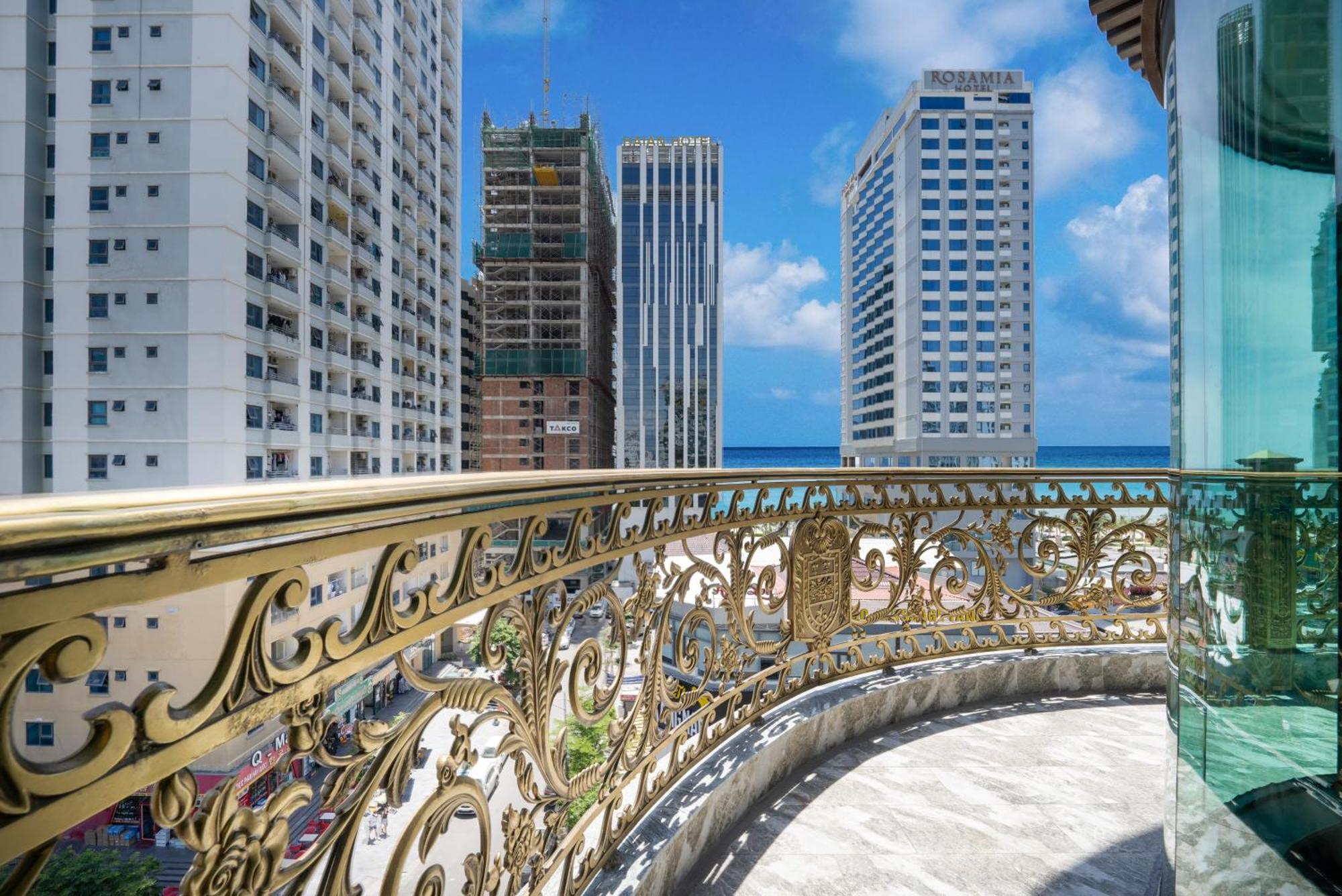 Monalisa Luxury Hotel Da Nang Exterior foto