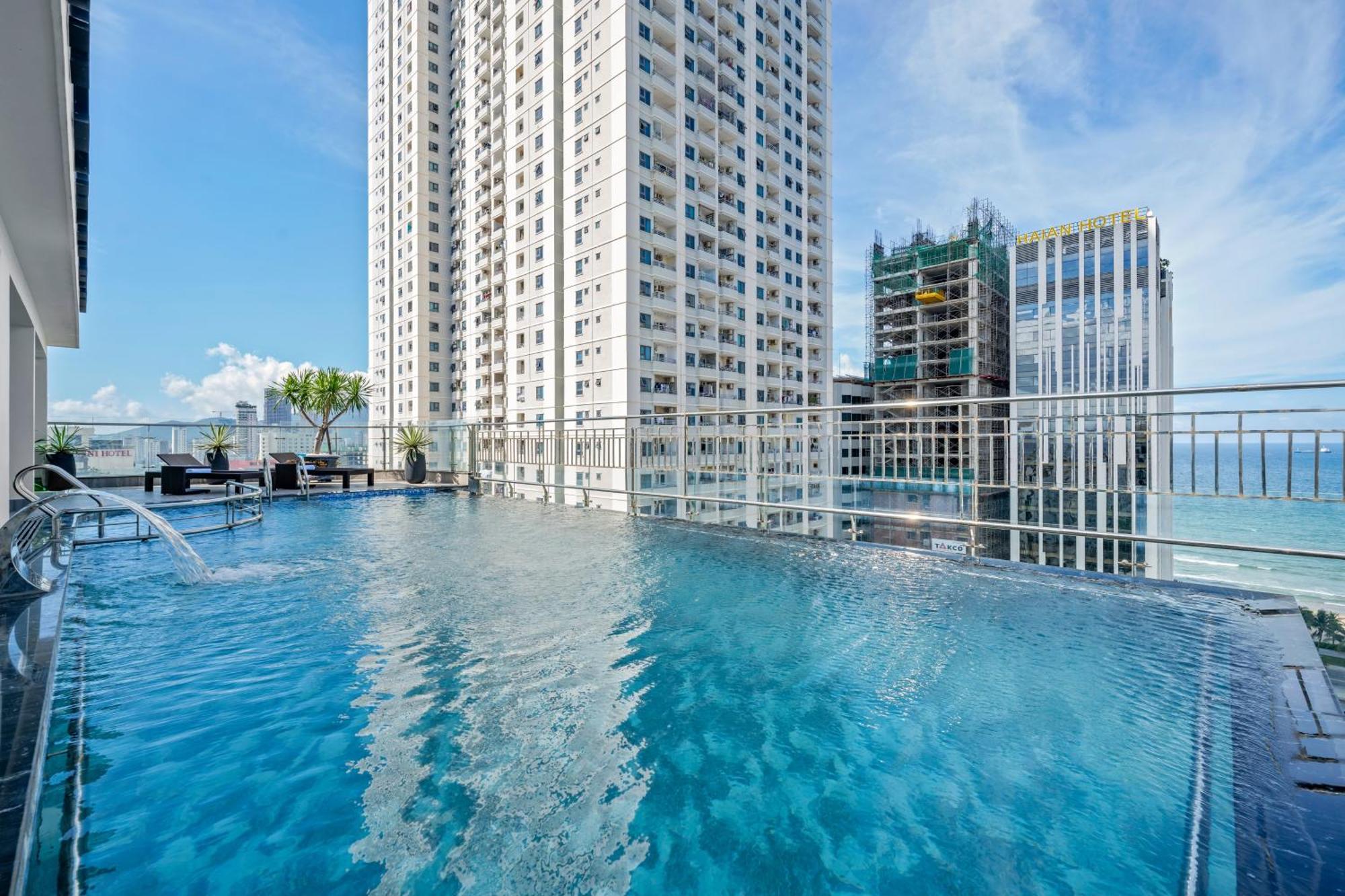 Monalisa Luxury Hotel Da Nang Exterior foto